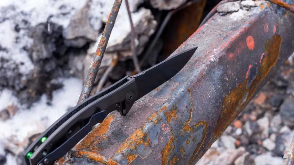 Knife maintenance oil